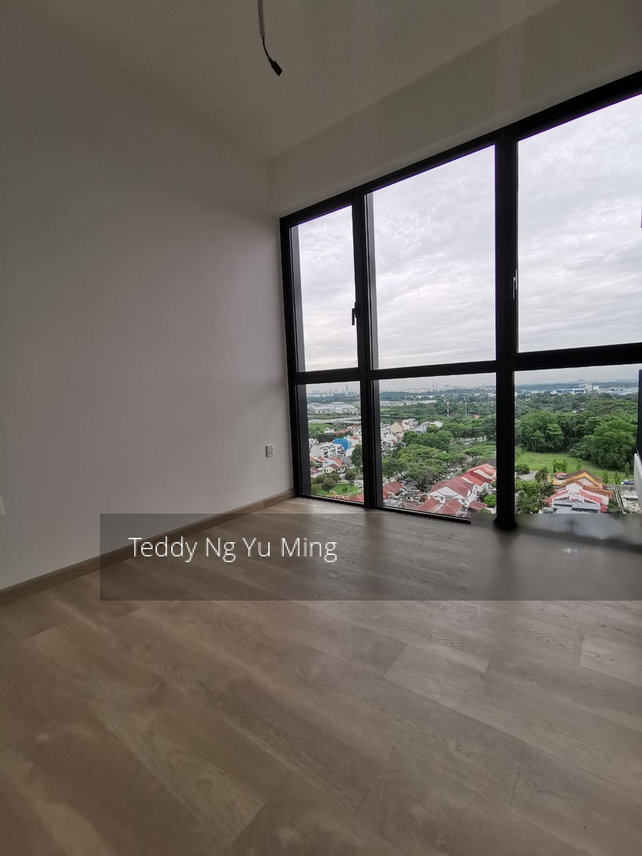 High Park Residences thumbnail photo